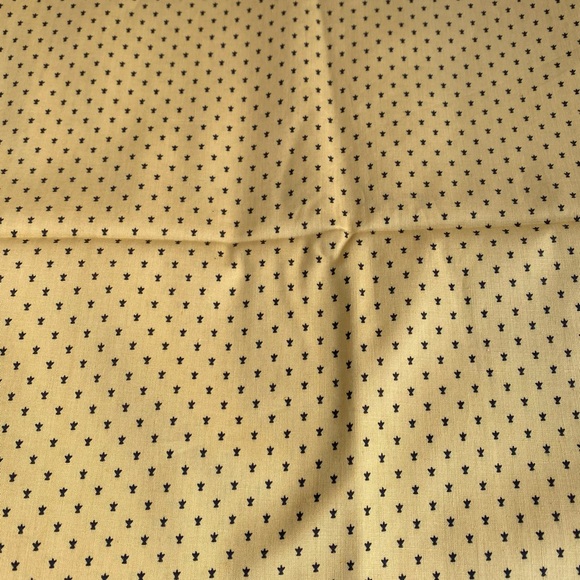 Antique 1920s Cotton Fabric Fleur De Lis 1 Yd L X 34” W Mint Yellow - Picture 2 of 3